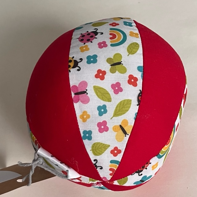 Product: Baby speelbal 'Lieveheersbeestje/regenboog'